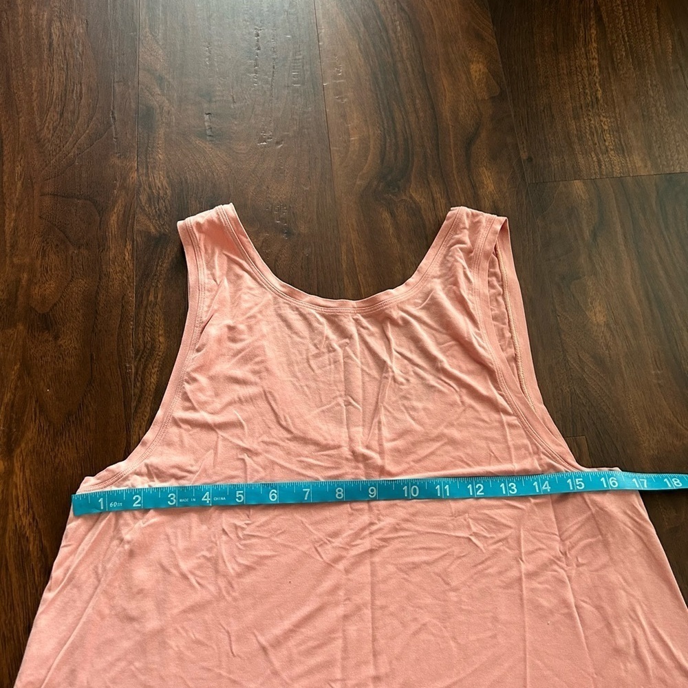 Lululemon Ride & Reflect Tank *lululemon X SoulCycle 
Cameo 
Size 8 - Picture 4 of 7